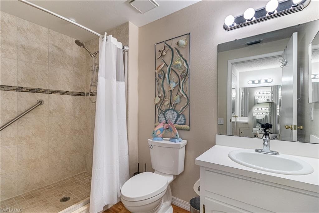 7402 Lake Breeze DR # 212, FORT MYERS FL 33907-8