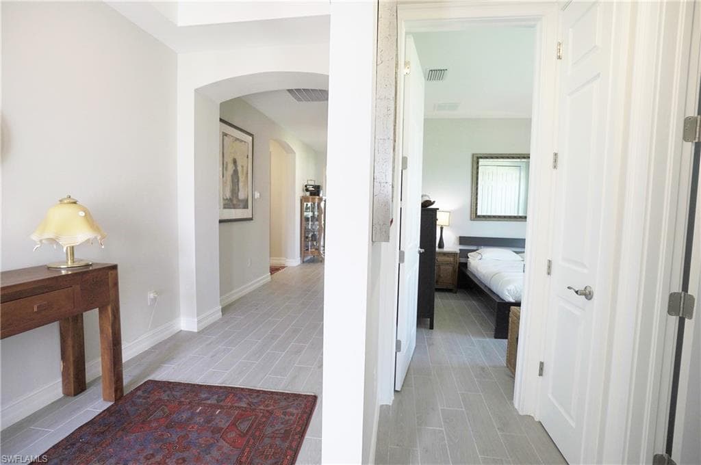 18698 Royal Hammock BLVD, NAPLES FL 34114-5