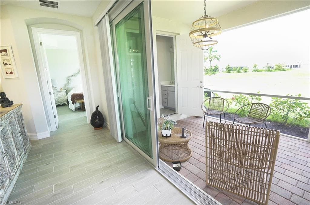 18698 Royal Hammock BLVD, NAPLES FL 34114-29