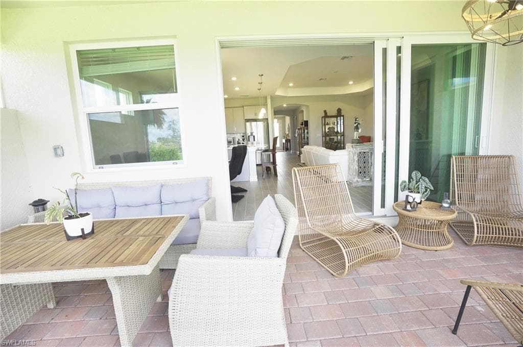 18698 Royal Hammock BLVD, NAPLES FL 34114-30