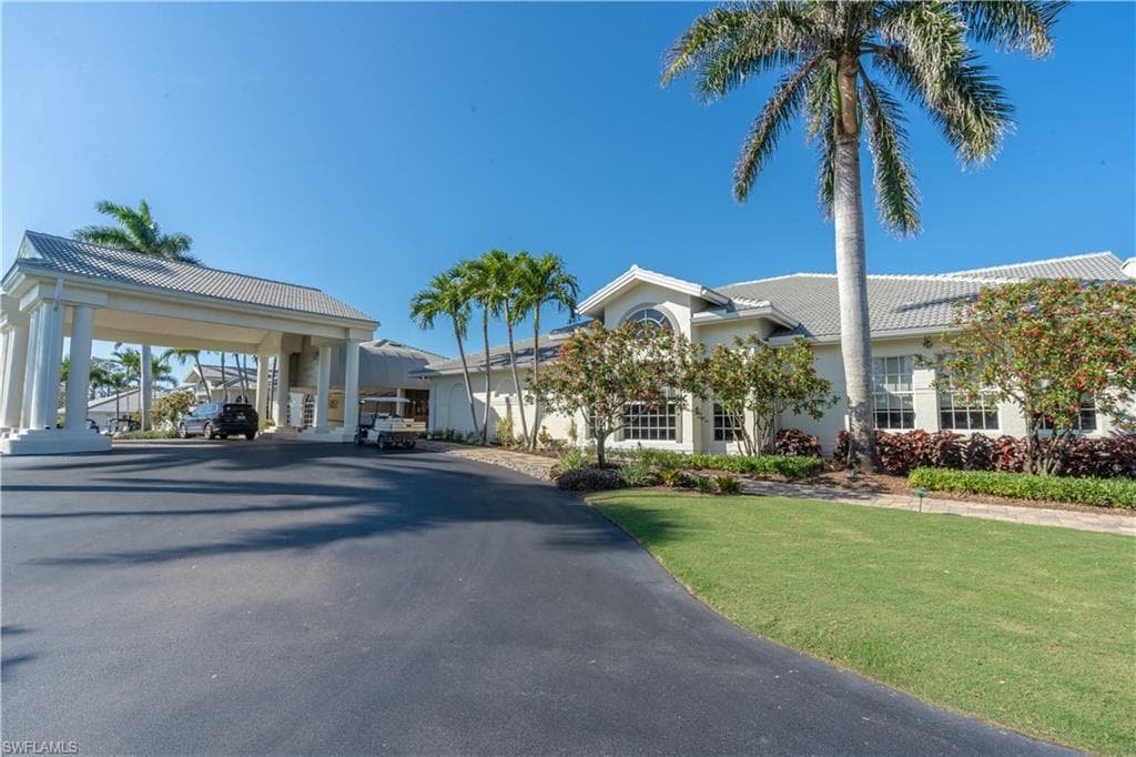 725 Saratoga CIR # A103, NAPLES FL 34104-33