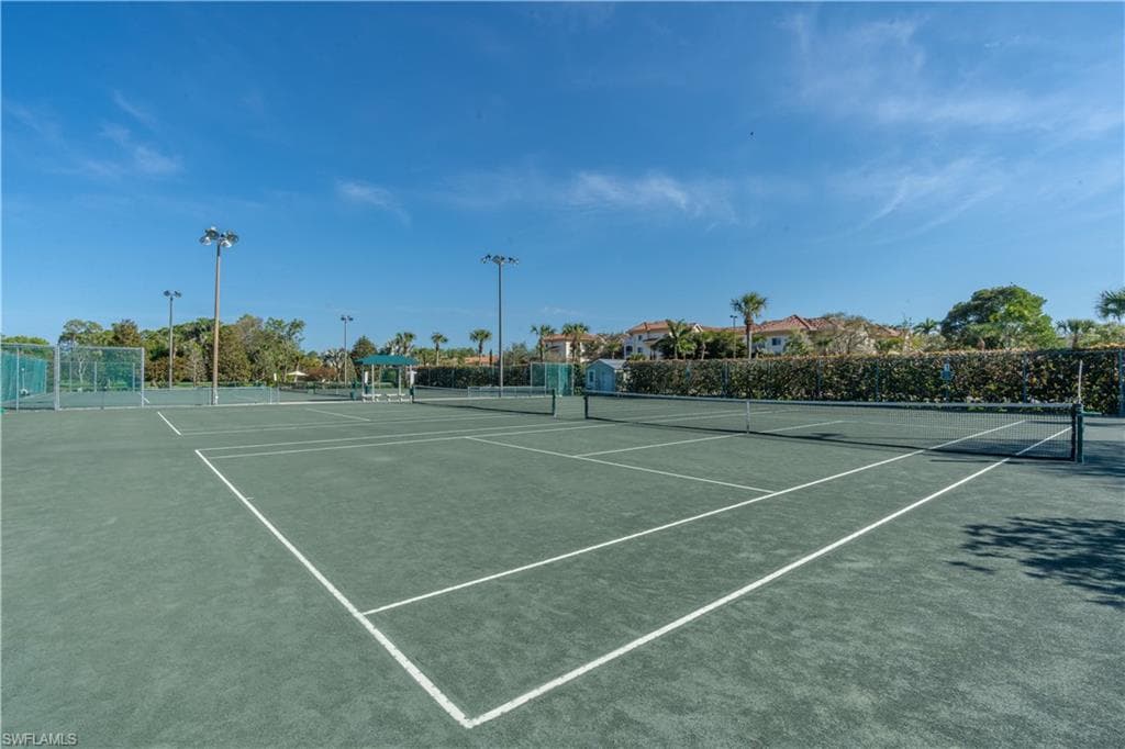 725 Saratoga CIR # A204, NAPLES FL 34104-41