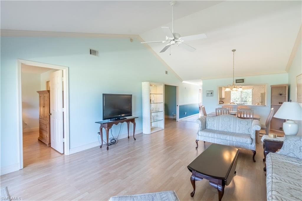 725 Saratoga CIR # A204, NAPLES FL 34104-6