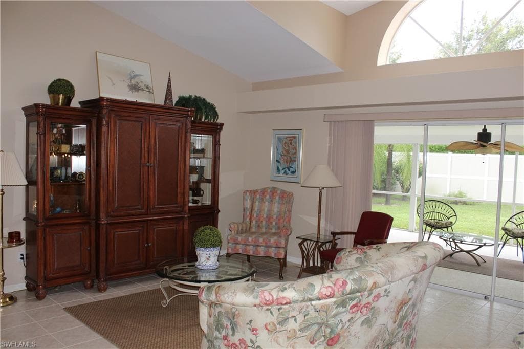 10987 Fieldfair DR, NAPLES FL 34119-1