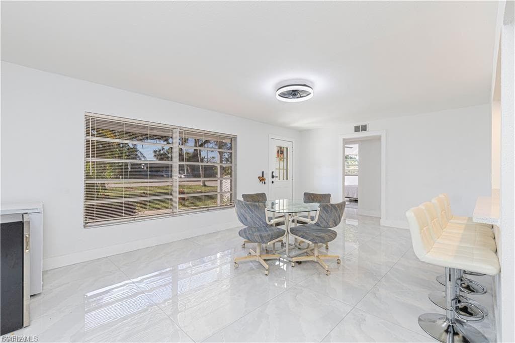 1637 Winkler AVE, FORT MYERS FL 33901-2