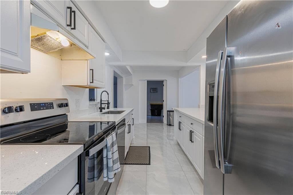 1637 Winkler AVE, FORT MYERS FL 33901-4