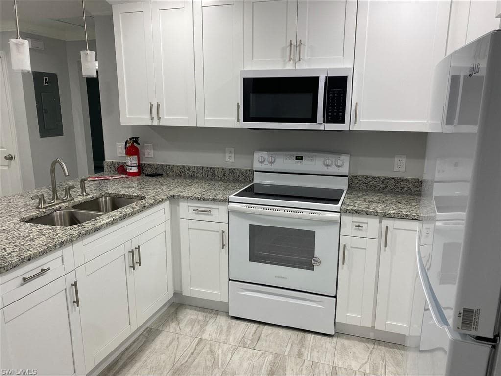 1948 Lillie ST, FORT MYERS FL 33916-10