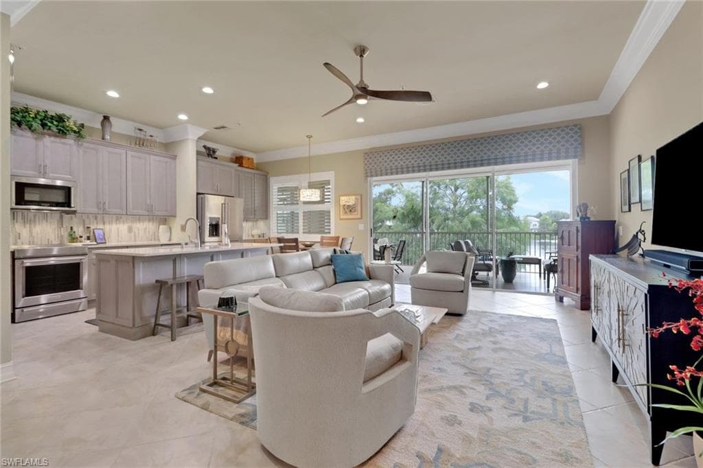 3620 Lansing LOOP # 202, ESTERO FL 33928-11