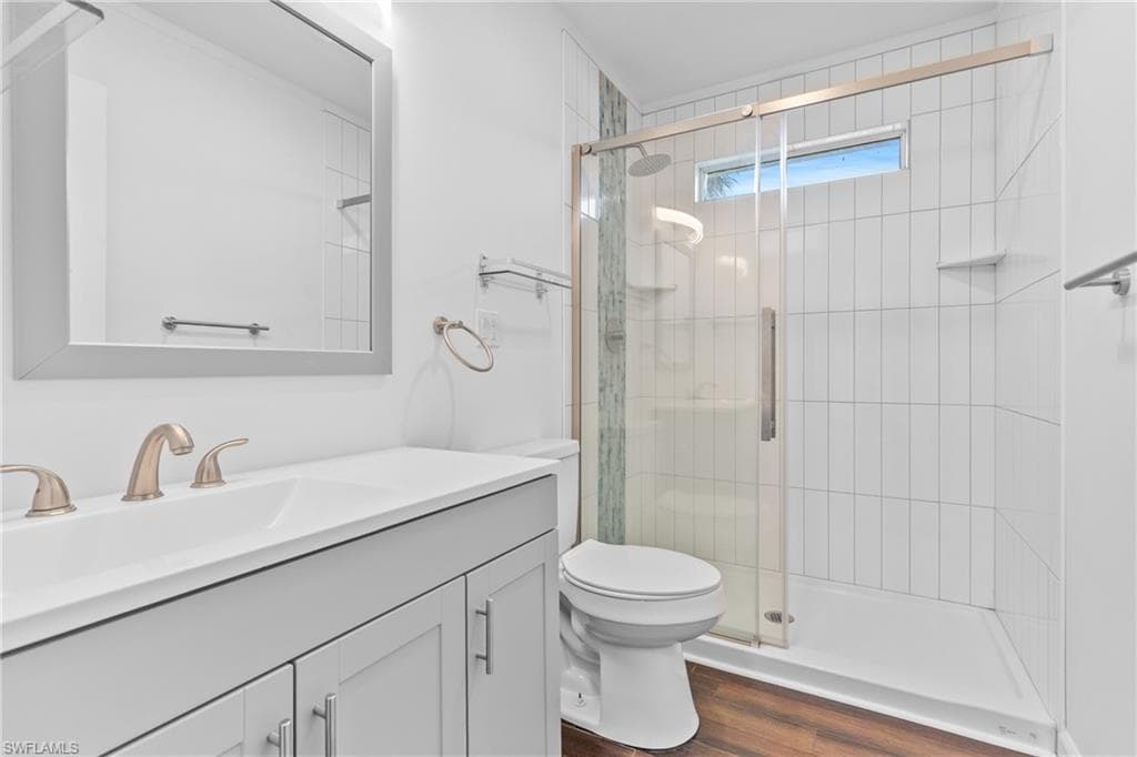 126 Andre Mar DR-26