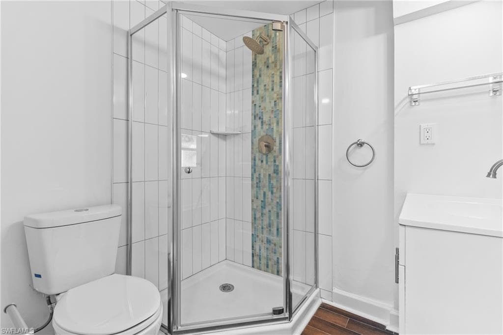 126 Andre Mar DR-10