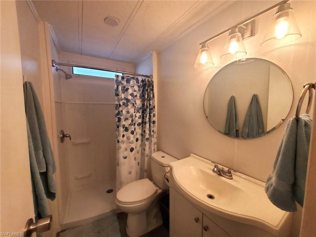 648 Future DR, NORTH FORT MYERS FL 33917-16