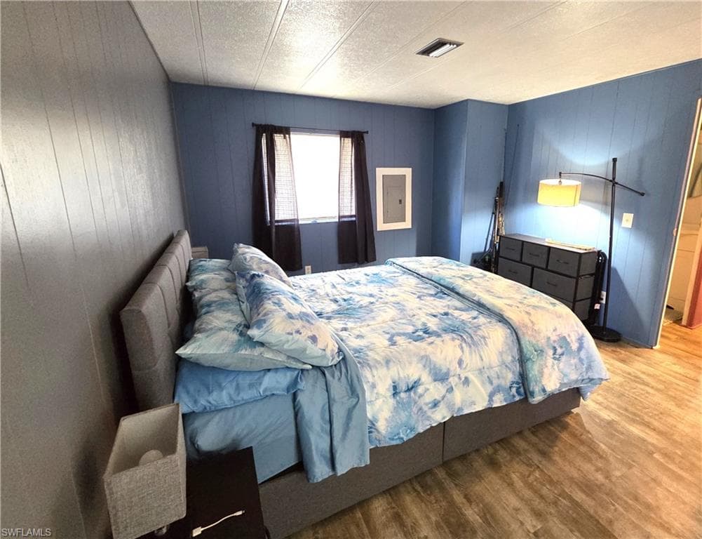 648 Future DR, NORTH FORT MYERS FL 33917-19