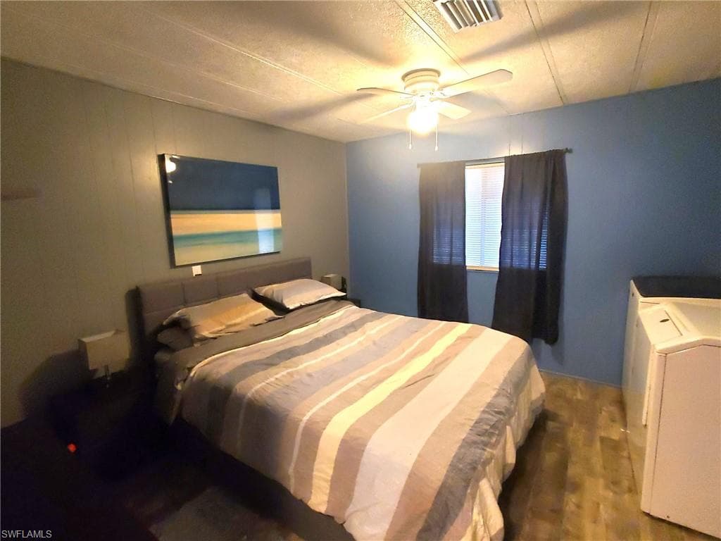 648 Future DR, NORTH FORT MYERS FL 33917-13