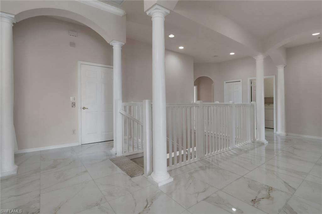 3520 Lansing LOOP # 203, ESTERO FL 33928-1