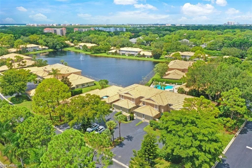 341 Emerald Bay CIR # T5, NAPLES FL 34110-20