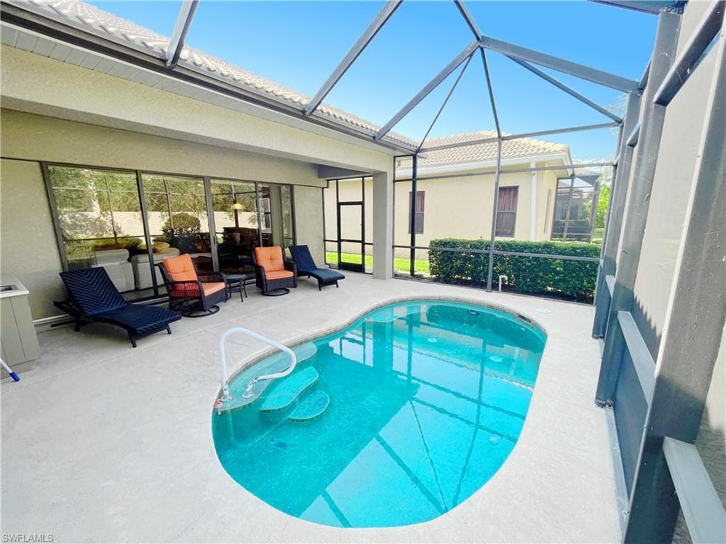 1366 Serrano CIR, NAPLES FL 34105-1