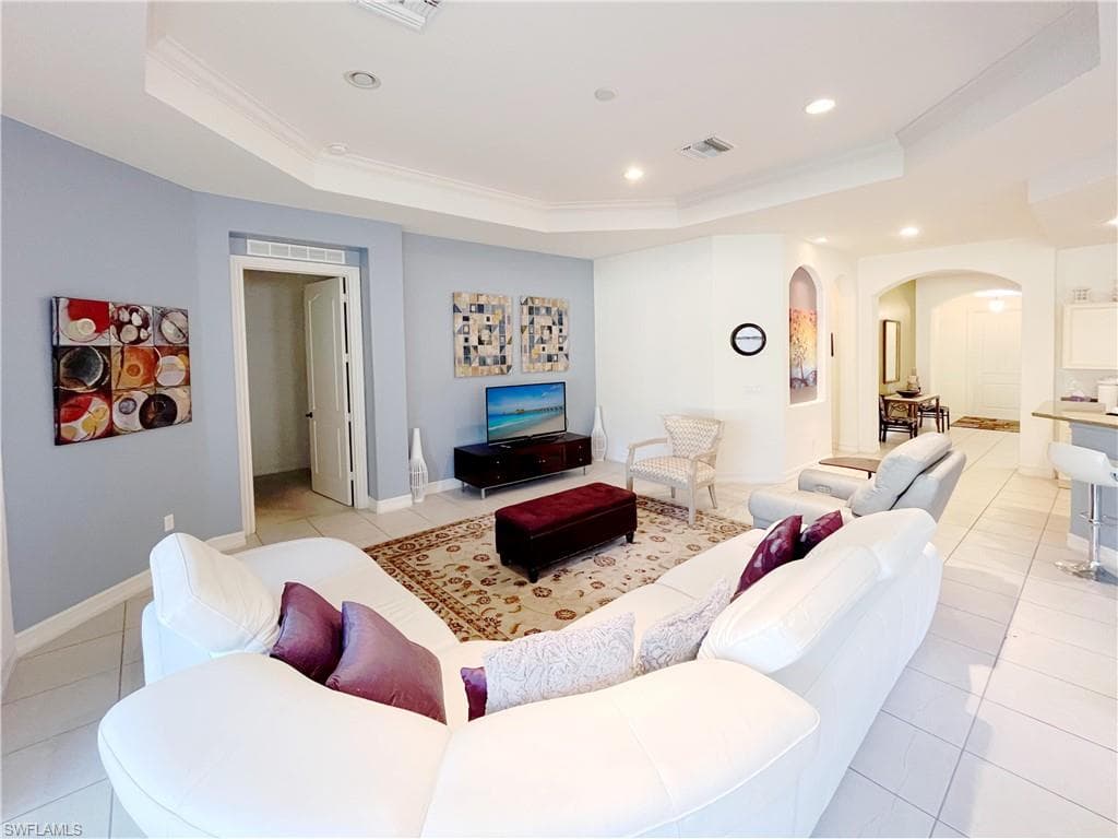 1366 Serrano CIR, NAPLES FL 34105-10