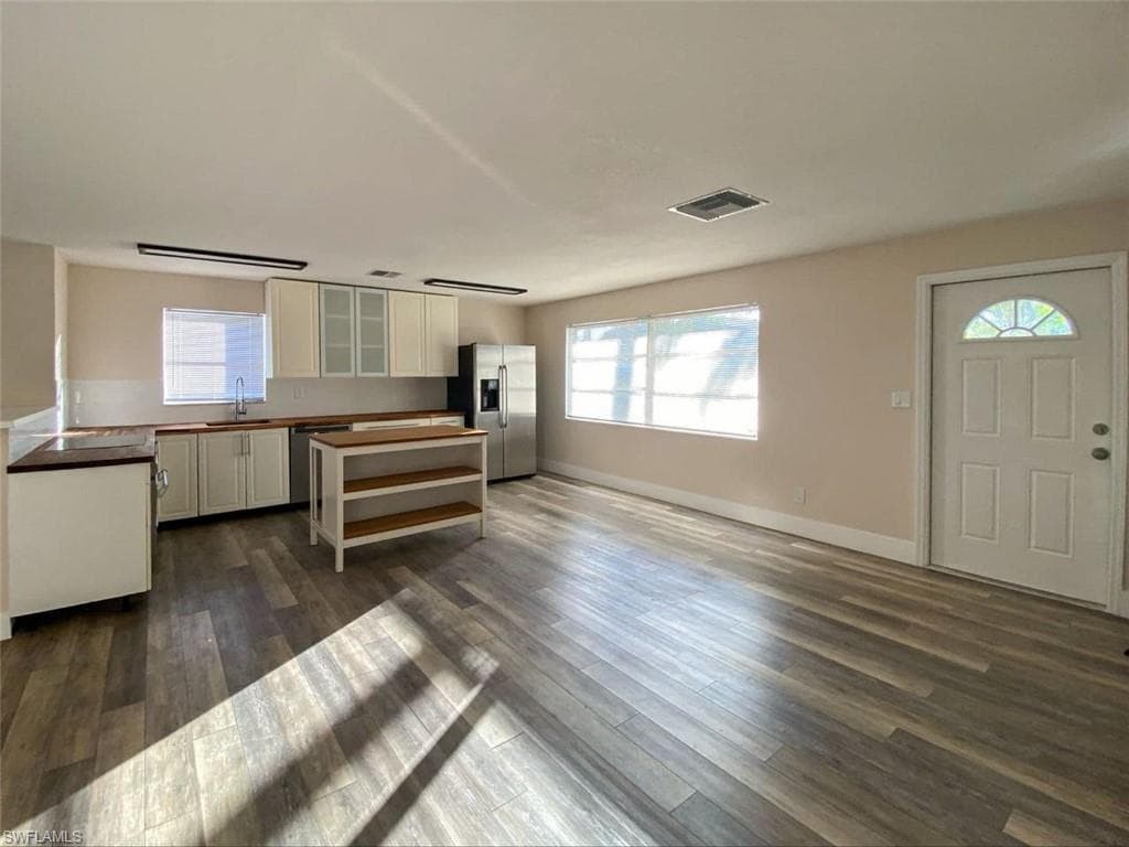 550 14th ST N, NAPLES FL 34102-3