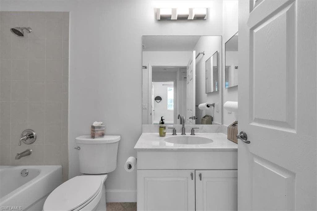 13121 Pebblebrook Point CIR # 102, FORT MYERS FL 33905-32