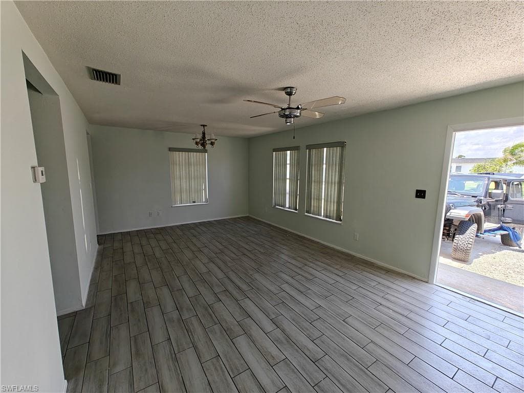 26 Temple CT-4