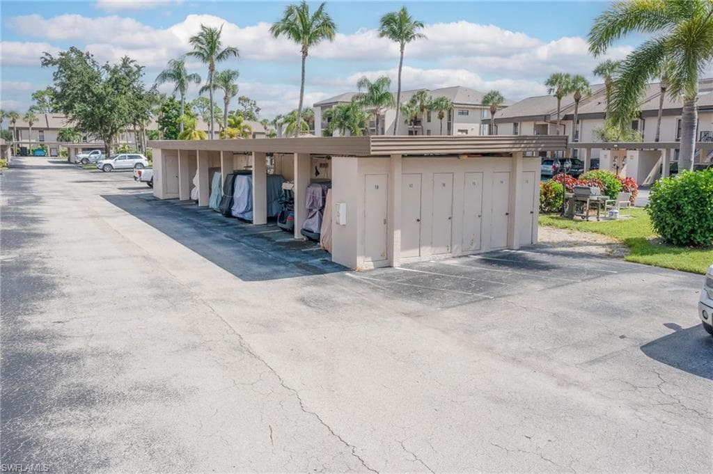 5845 Trailwinds DR # 531, FORT MYERS FL 33907-30