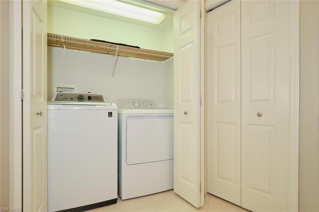 8956 Bristol BEND, FORT MYERS FL 33908-20