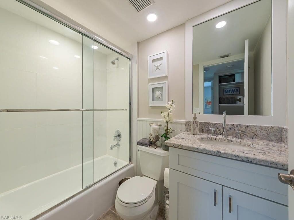 900 Misty Pines CIR # 203, NAPLES FL 34105-6