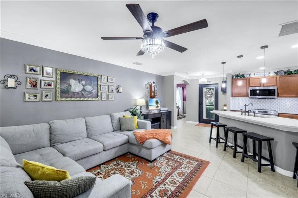 740 Evening Shade LN, LEHIGH ACRES FL 33974-6