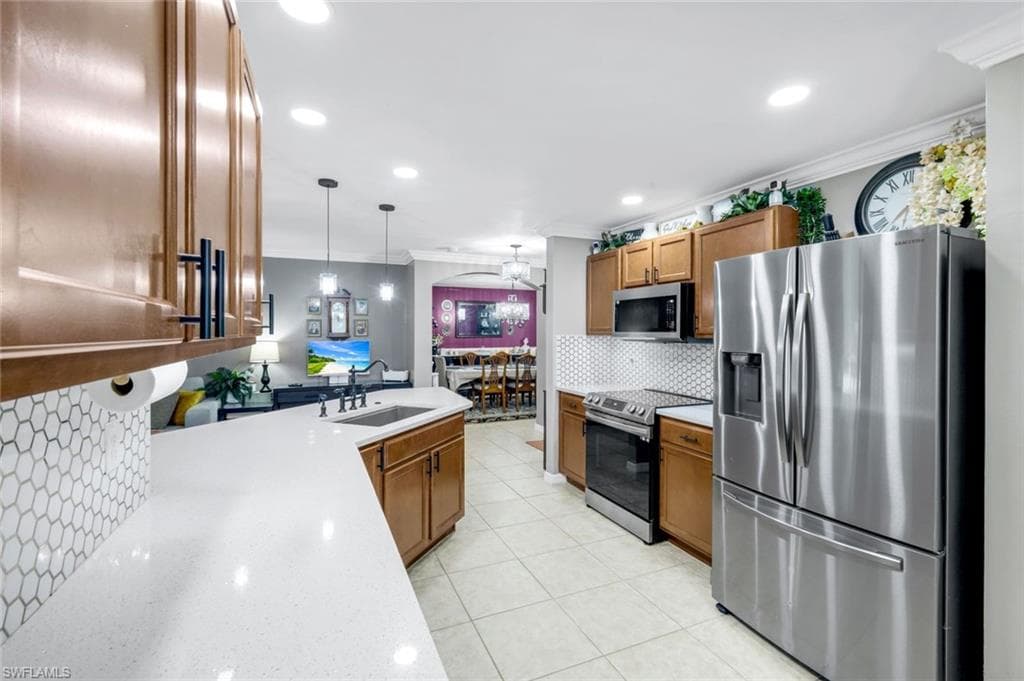 740 Evening Shade LN, LEHIGH ACRES FL 33974-9