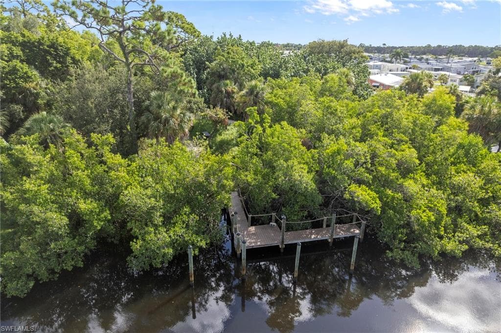 4381 Broadway AVE W, ESTERO FL 33928-44