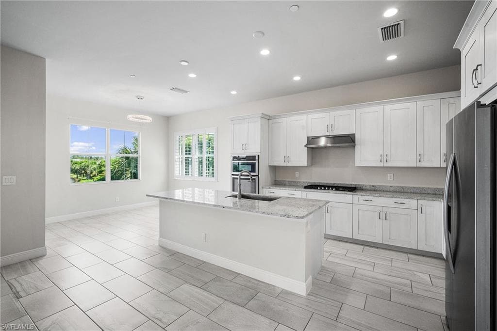 8936 Saint Lucia DR # 202, NAPLES FL 34114-3