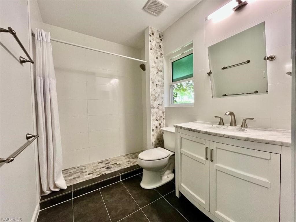 10298 Boca CIR, NAPLES FL 34109-14