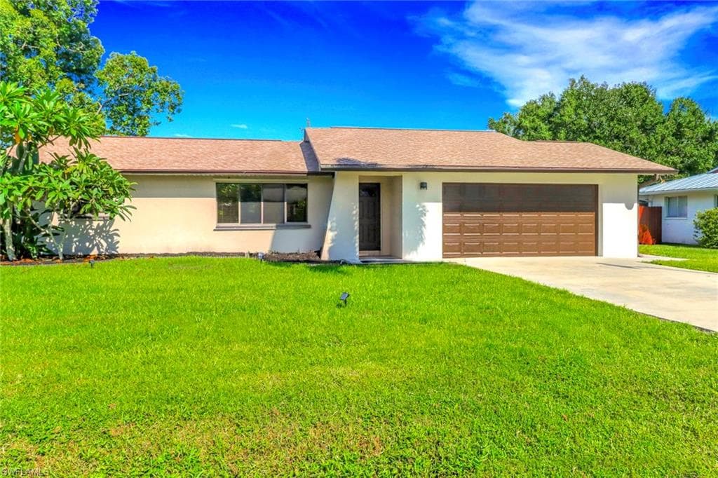17084 Wayzata CT, NORTH FORT MYERS FL 33917-1