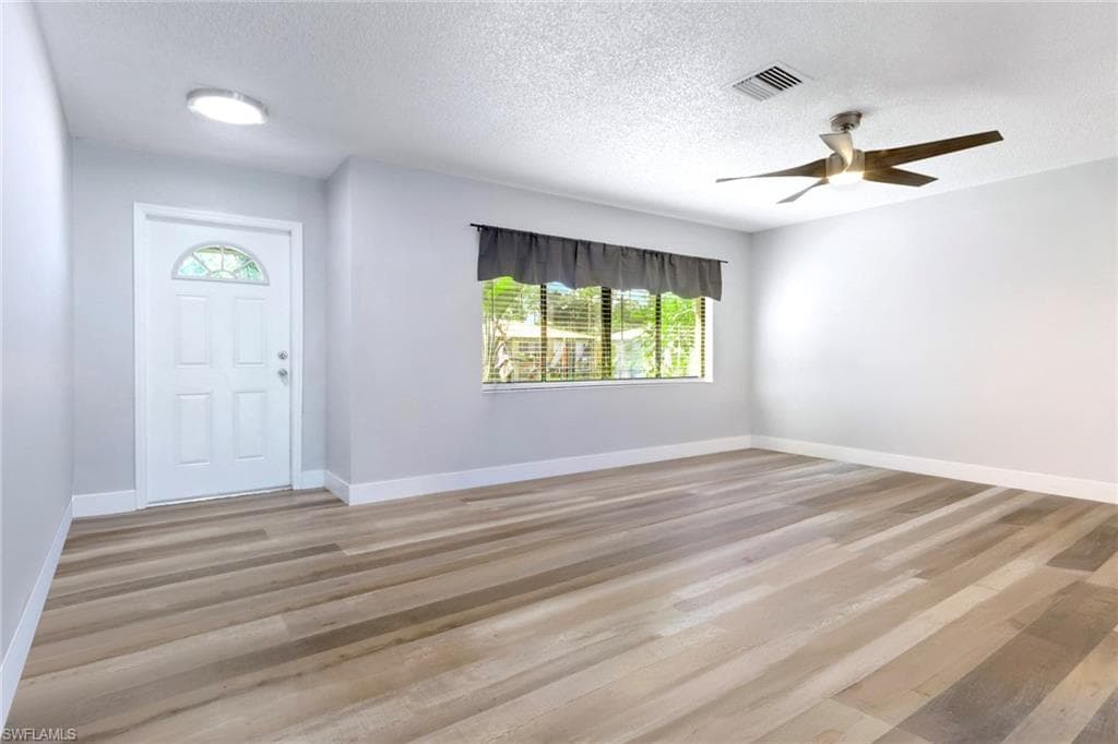 17084 Wayzata CT, NORTH FORT MYERS FL 33917-5
