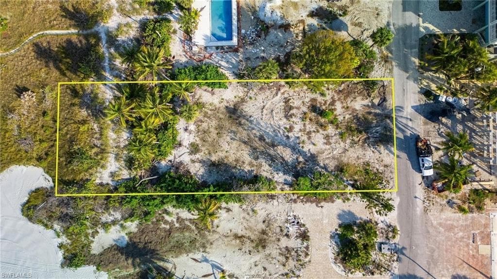 6032 Gulf RD, FORT MYERS BEACH FL 33931-4