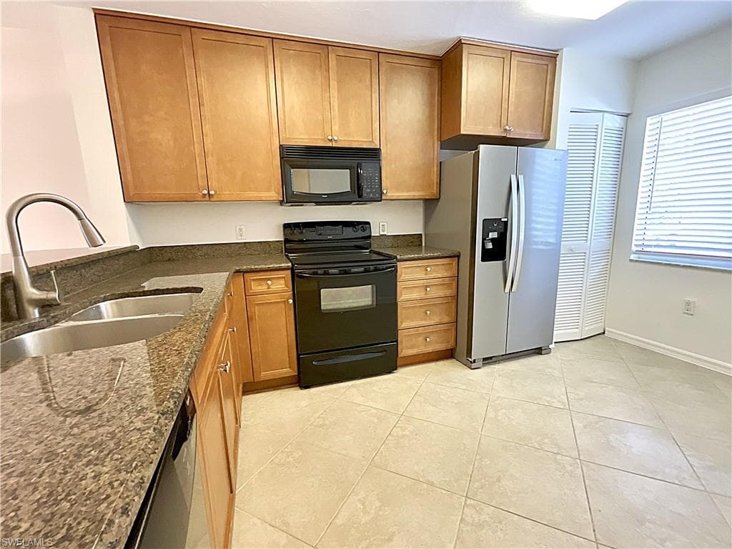 3002 Sandpiper Bay CIR # A103, NAPLES FL 34112-6