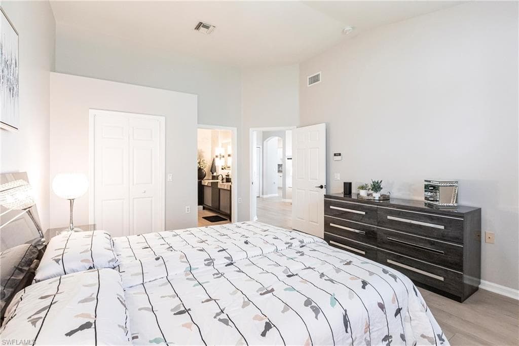 3070 Meandering WAY # 201, FORT MYERS FL 33905-23