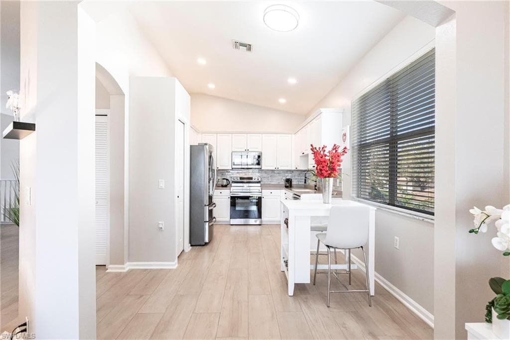 3070 Meandering WAY # 201, FORT MYERS FL 33905-13