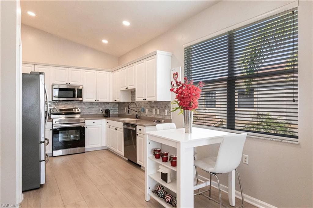 3070 Meandering WAY # 201, FORT MYERS FL 33905-14