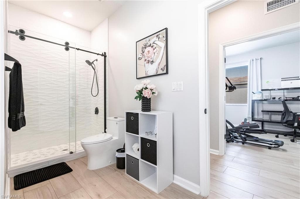 3070 Meandering WAY # 201, FORT MYERS FL 33905-30