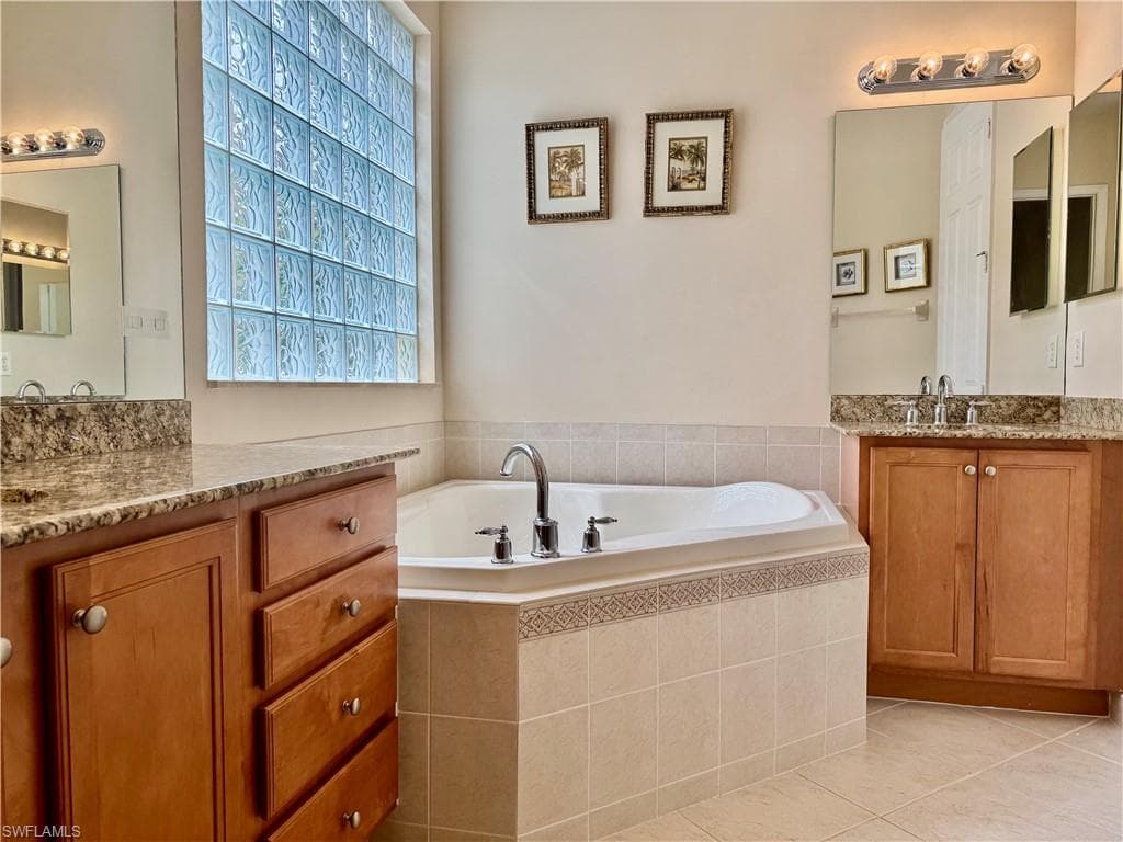 10419 Carolina Willow DR, FORT MYERS FL 33913-7