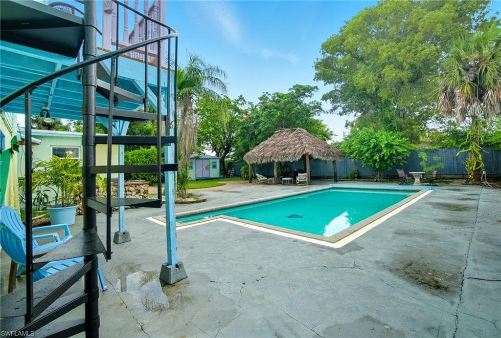 2662/2656 Mangrove ST, NAPLES FL 34112-32