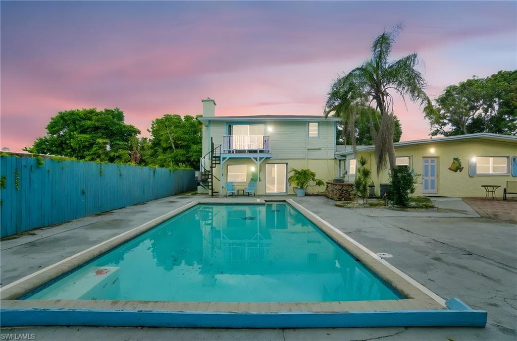 2662/2656 Mangrove ST, NAPLES FL 34112-34