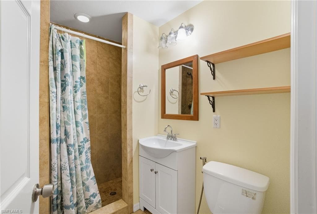 2662/2656 Mangrove ST, NAPLES FL 34112-20