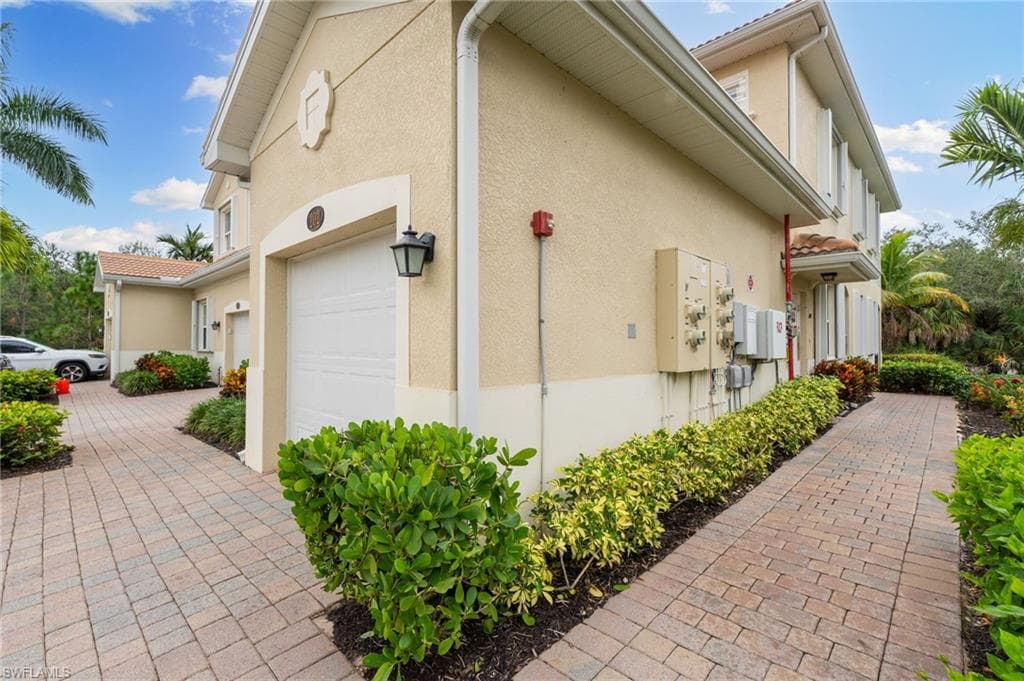 18239 Creekside Preserve LOOP # 202, FORT MYERS FL 33908-34