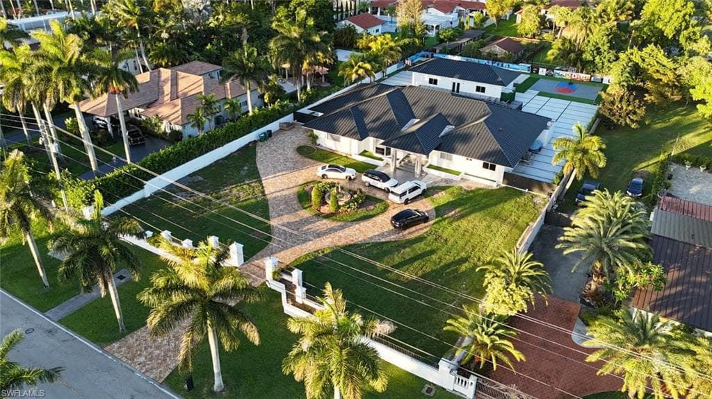 365 NW 132nd AVE, MIAMI FL 33182-1