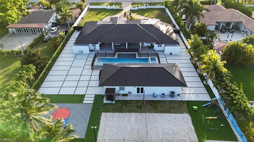 365 NW 132nd AVE, MIAMI FL 33182-2