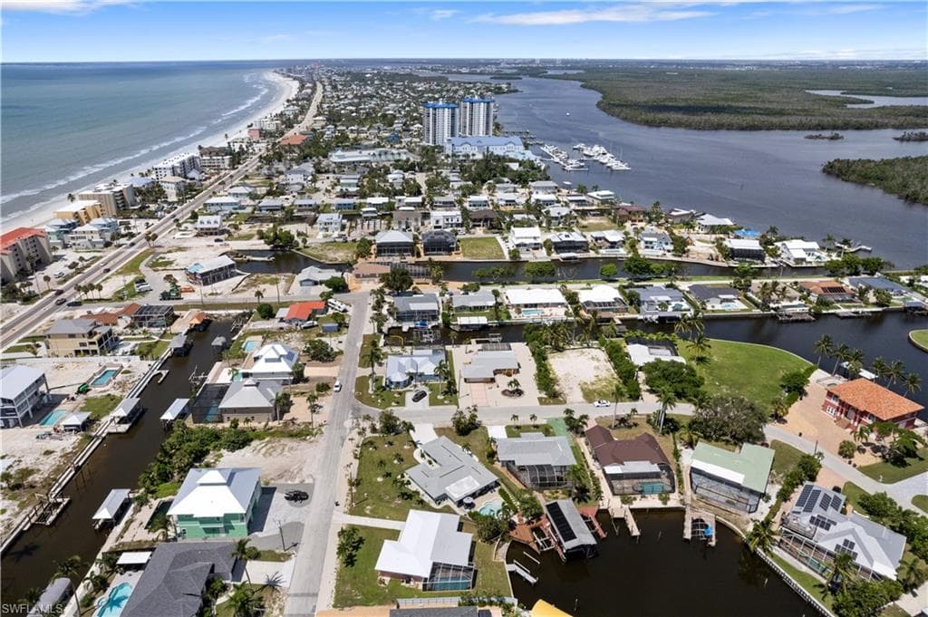 5161 Williams DR, FORT MYERS BEACH FL 33931-5