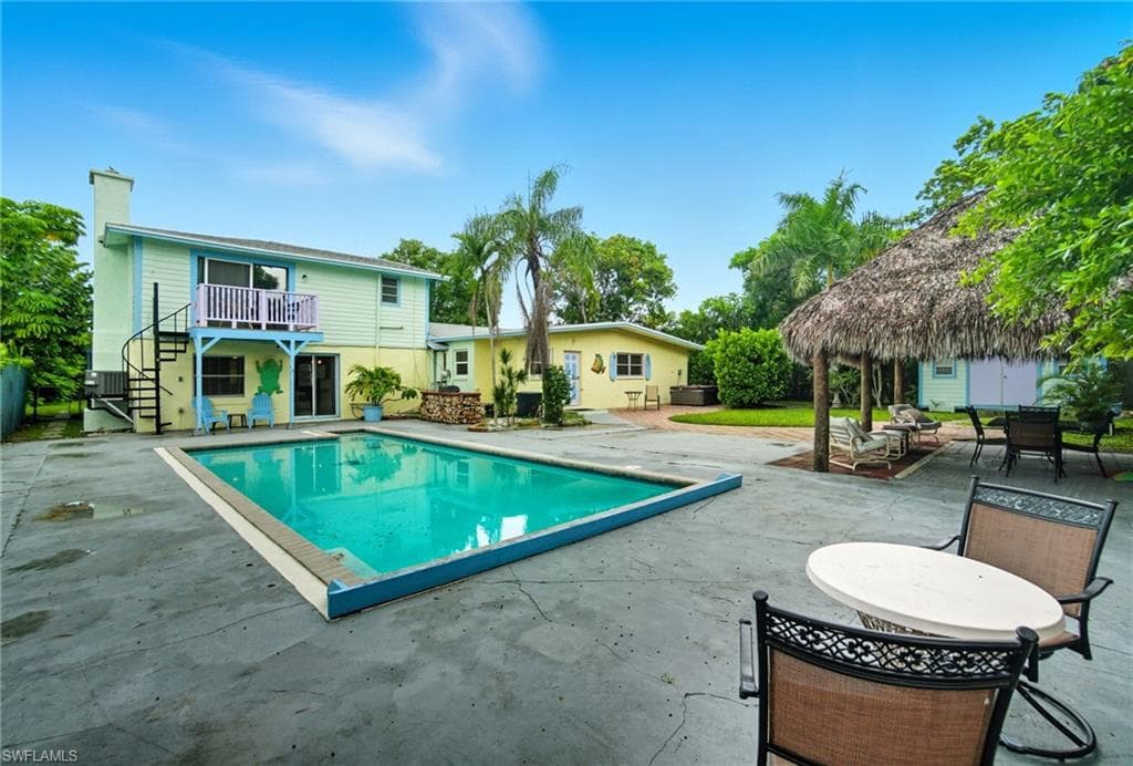 2662/2656 Mangrove ST, NAPLES FL 34112-32
