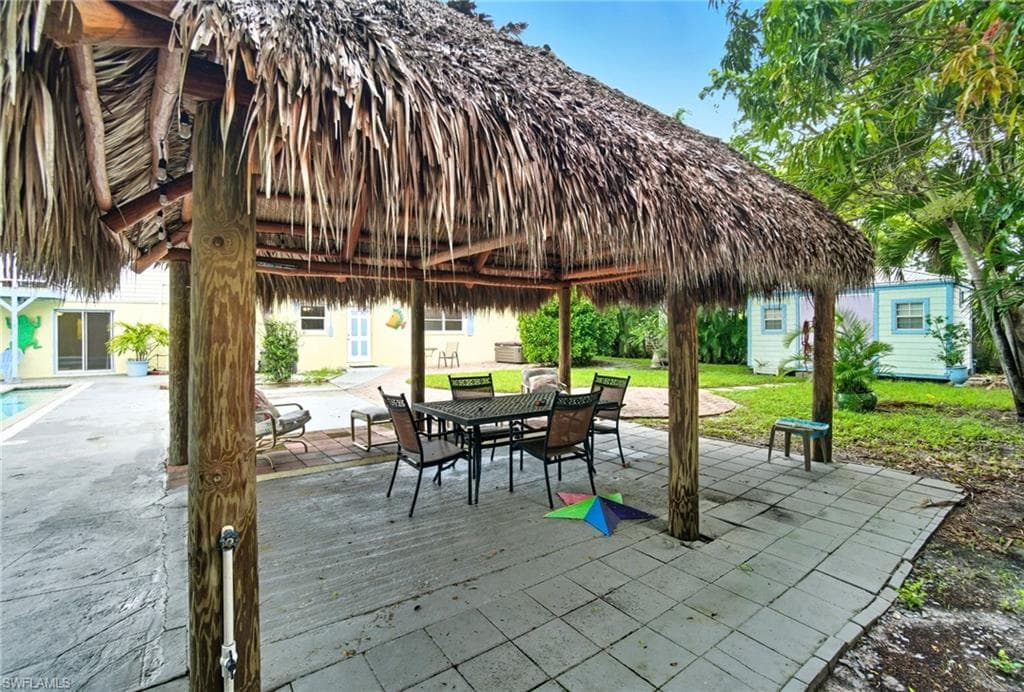 2662/2656 Mangrove ST, NAPLES FL 34112-34
